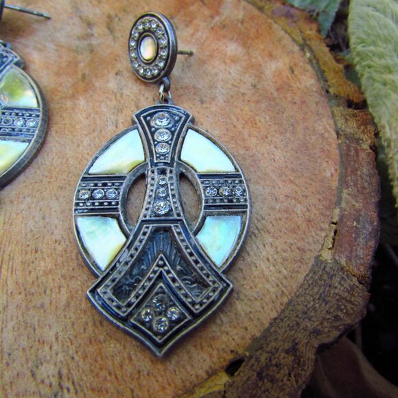 Art Deco Style Earrings | 1930s Earrings | DURI Earrings | Costume Jewelry - Picture 3 of 8